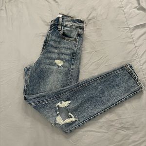 mid waisted jeans